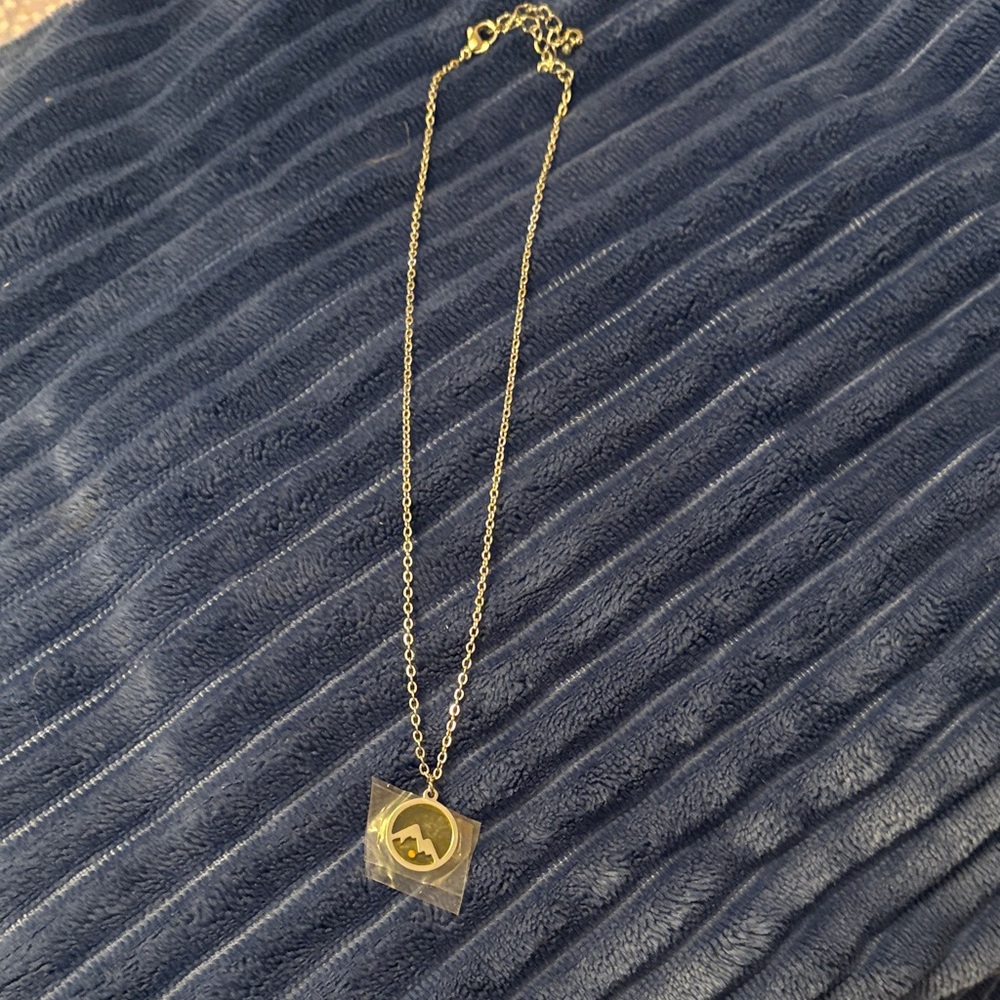 Gold-Tone Round Pendant Necklace - Gold